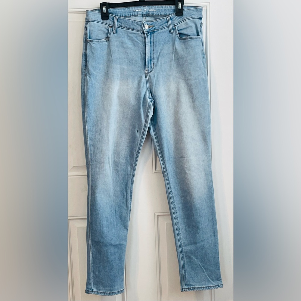 Old Navy High Rise WOW Straight Size 14